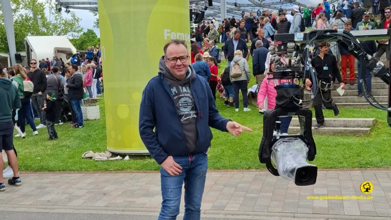 Sven Goldenbaum legt Hand an die Kameras