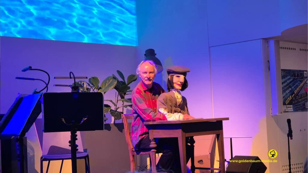 "Mensch Reuchlin" - eine Einlage des Figurentheaterspilers Raphael Mürle zu "Kultur am Beckenrand"