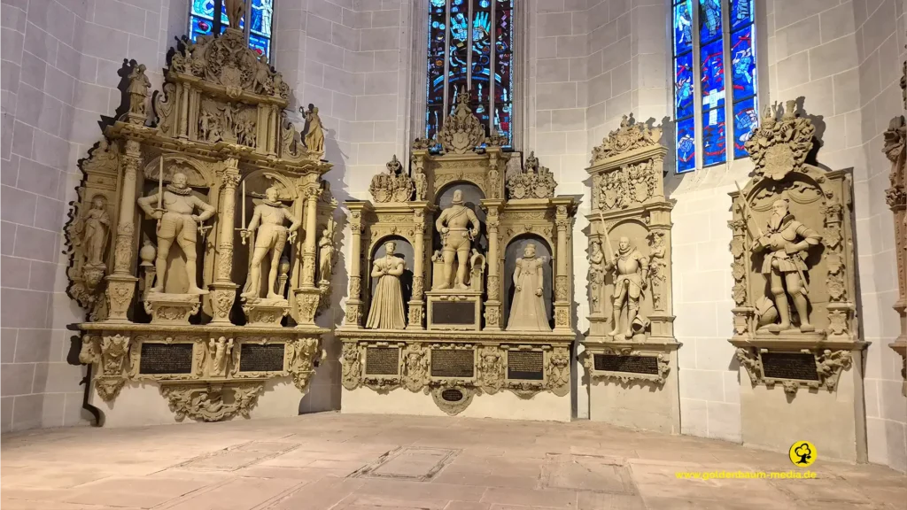 Die Epitaphien im Stiftschor von Markgraf Ernst von Baden und seiner Gemahlin Ursula von Rosenfeld befinden sich in der Schlosskirche St. Michael in Pforzheim und sind ein bedeutendes Werk der Renaissance, das vermutlich von Christoph von Urach geschaffen wurde.